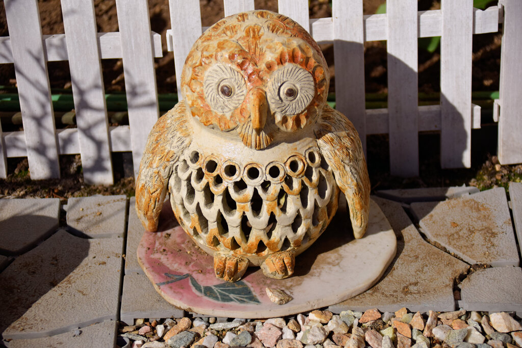 民家の軒先で・・・４