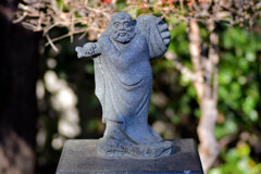 近所のお寺の参道にて・・・１５