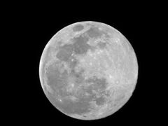 今夜は満月「スノームーン」 2023年で最も遠い満月　３