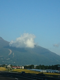 山から雲？