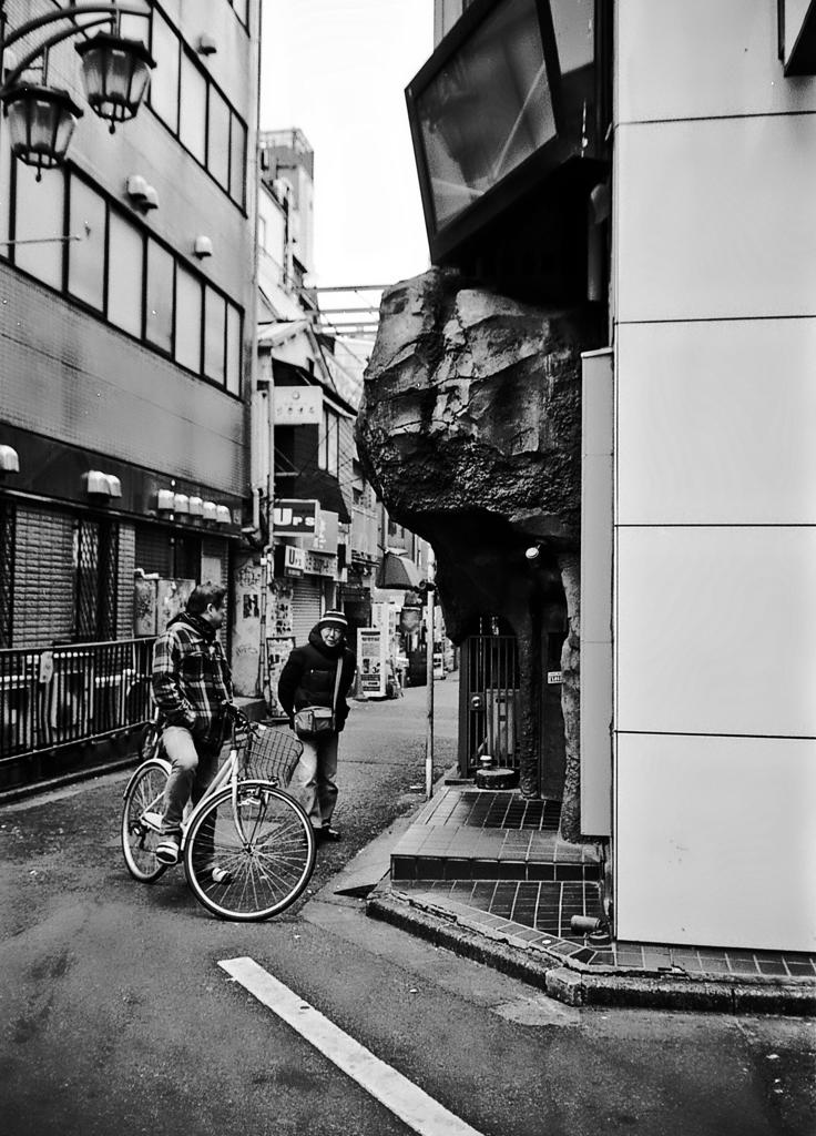 歌舞伎町モノトーン