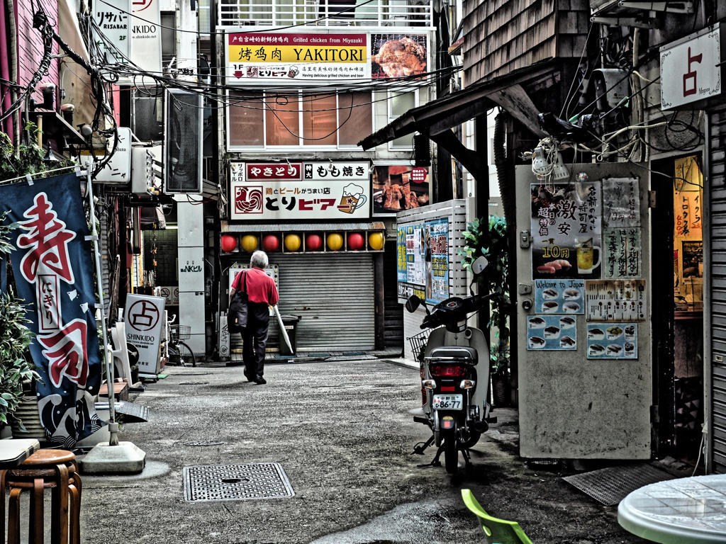 歌舞伎町の朝　２