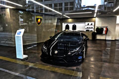 スーパーカー、買いません？