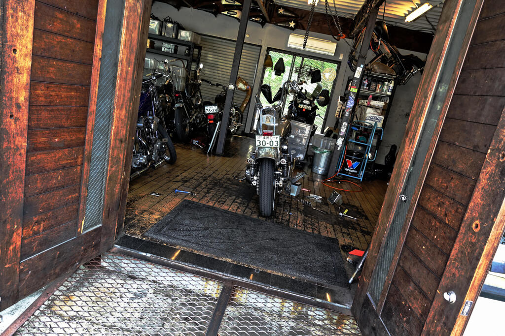バイク屋さん