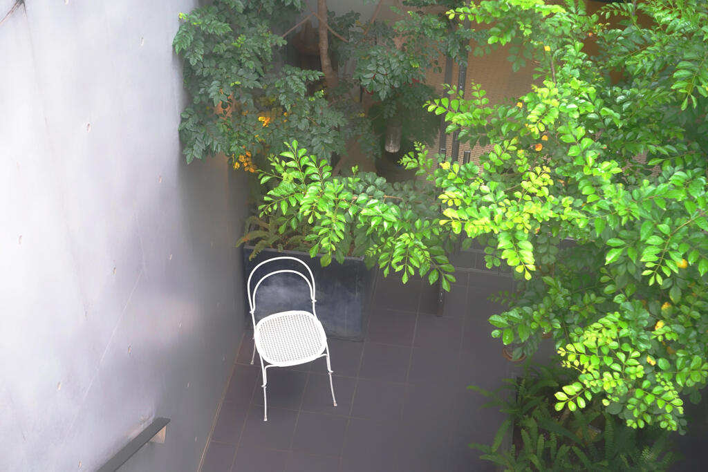 初夏の街 2