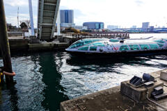 水上バスの風景