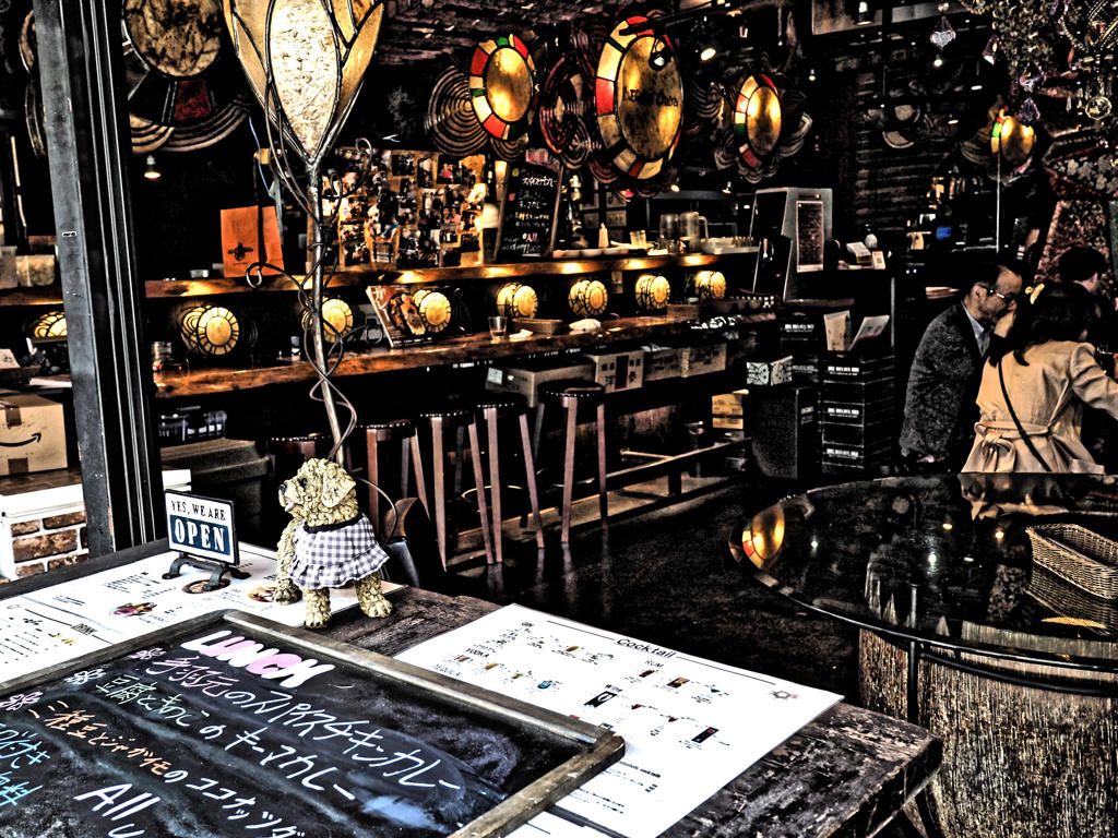 プラチナ通り界隈　２