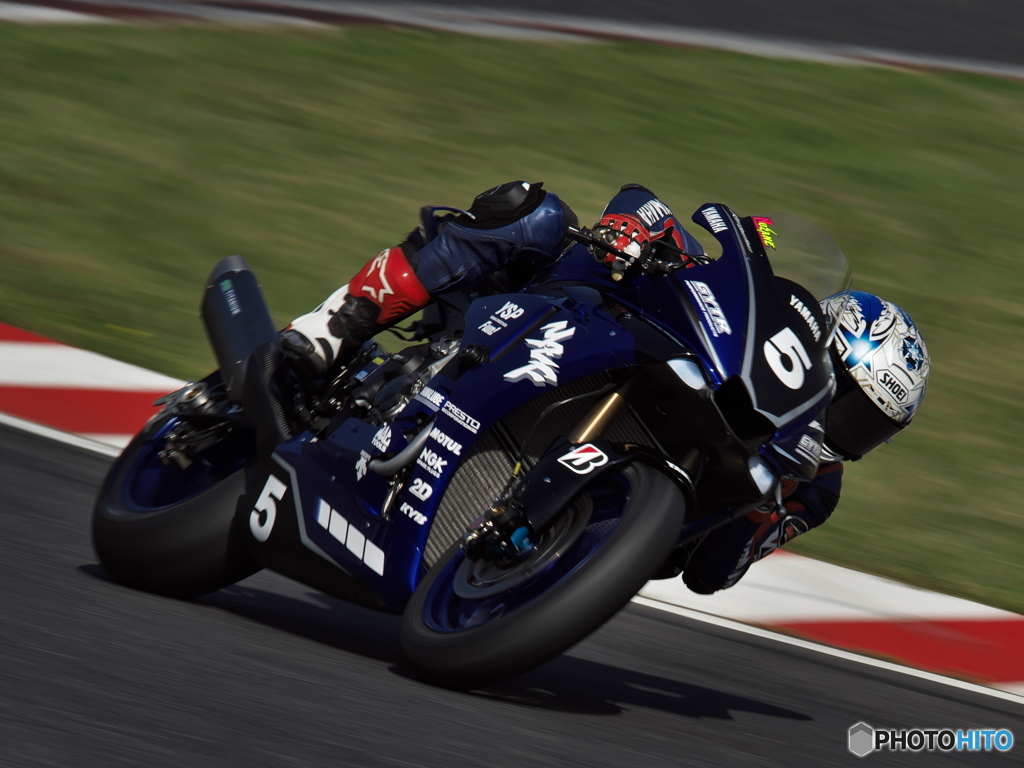 YAMAHA FACTORY RACING TEAM #5