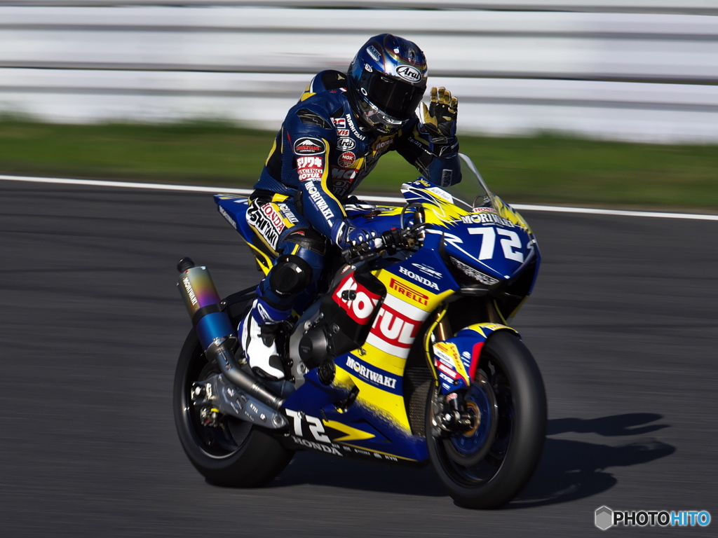 MORIWAKI MOTUL RACING #72