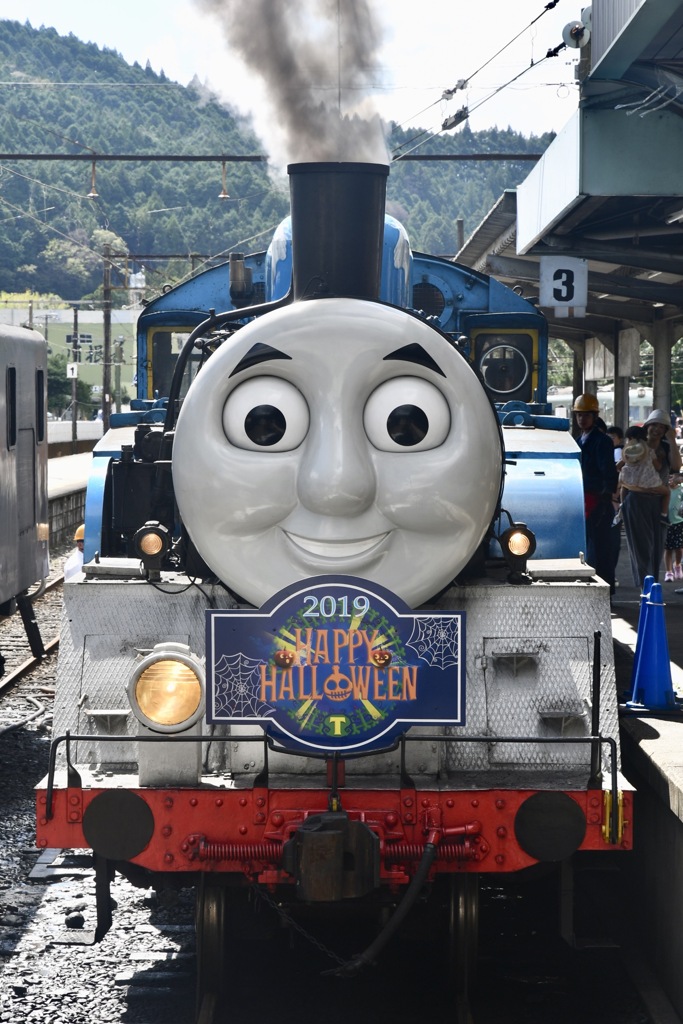 63507E1A-2311-41F0-9F3D-00C749F46269