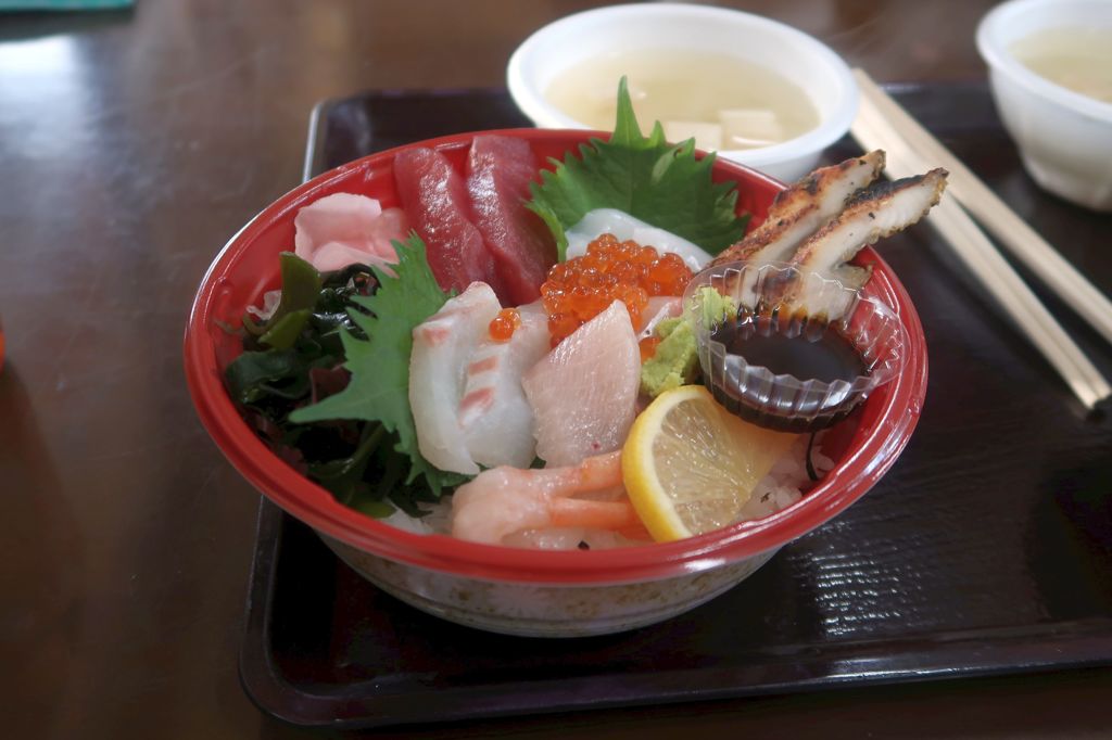 海鮮丼
