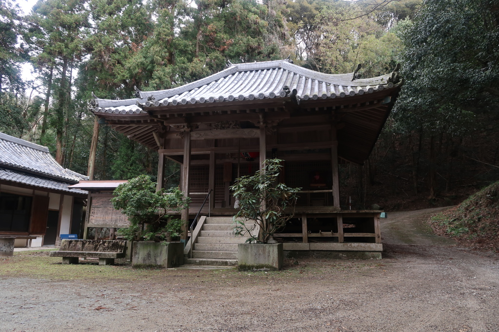 法輪山岩神寺