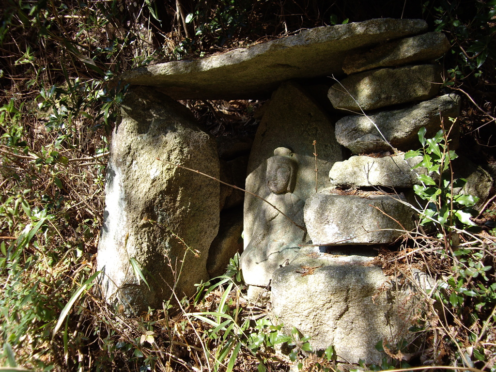 焙烙山　山麓にて