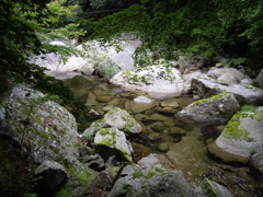 神越渓谷付近にて