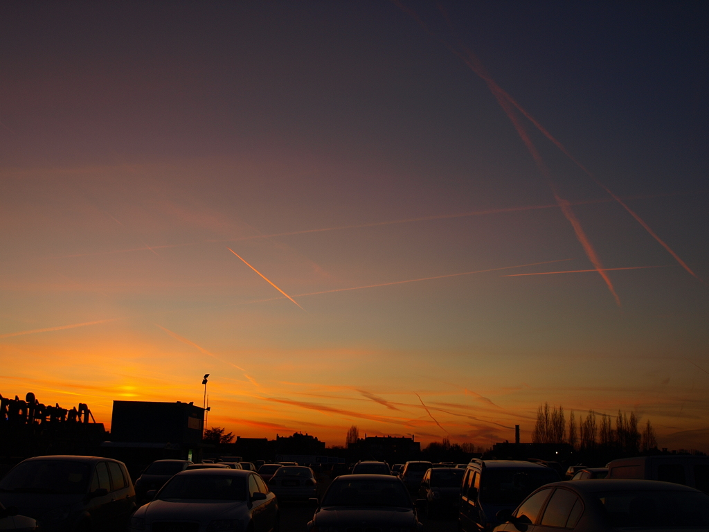 パーキングの夕景