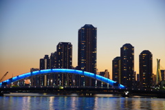 マジックアワーの永代橋