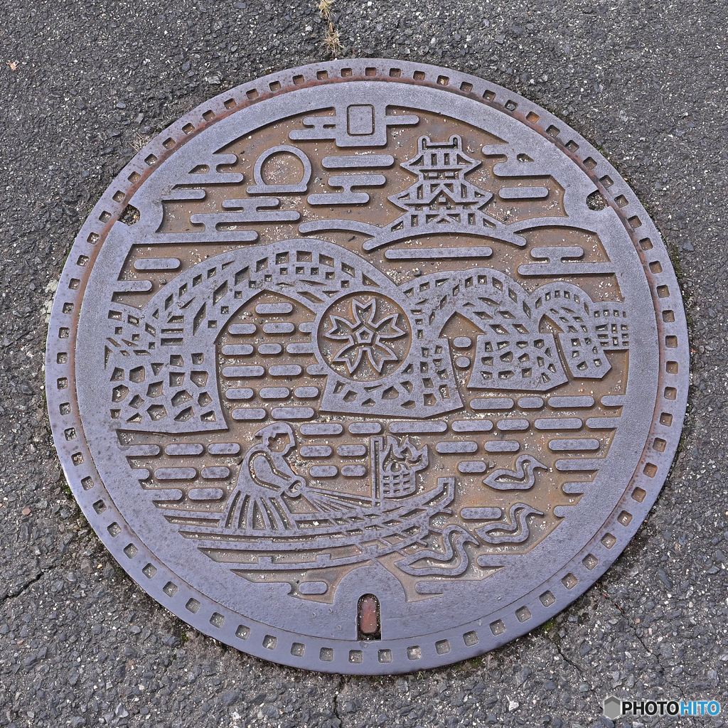 マンホール