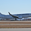 ７３７
