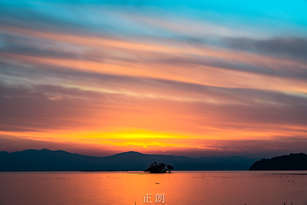 琵琶湖の夕景