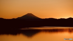 Upside down Mt Fuji（Reflection）