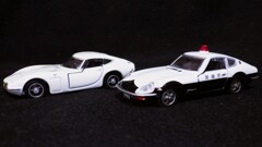 TOYOTA 2000GT＆NISSAN FAIRLADYZ