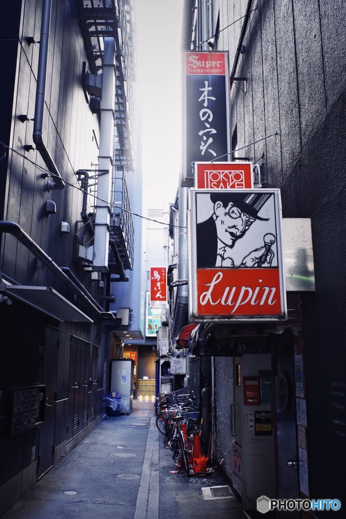 路地の店先