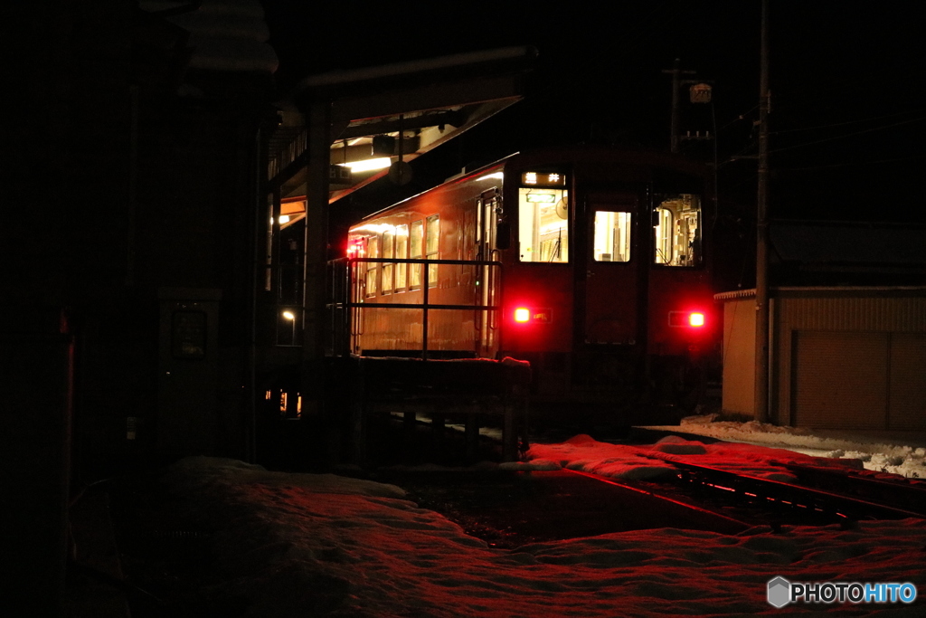 始点始発・発車前（九頭竜湖駅）IMG_1174