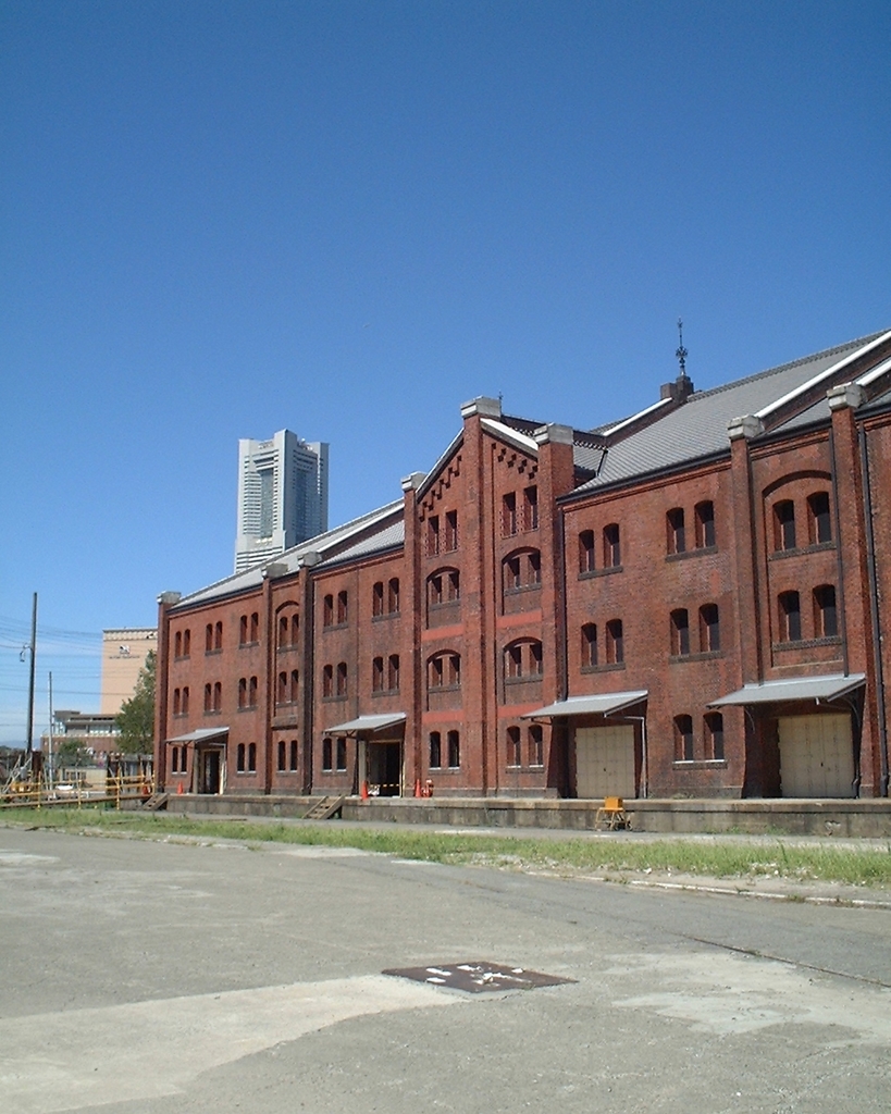 横浜赤レンガ倉庫　２０００年９月