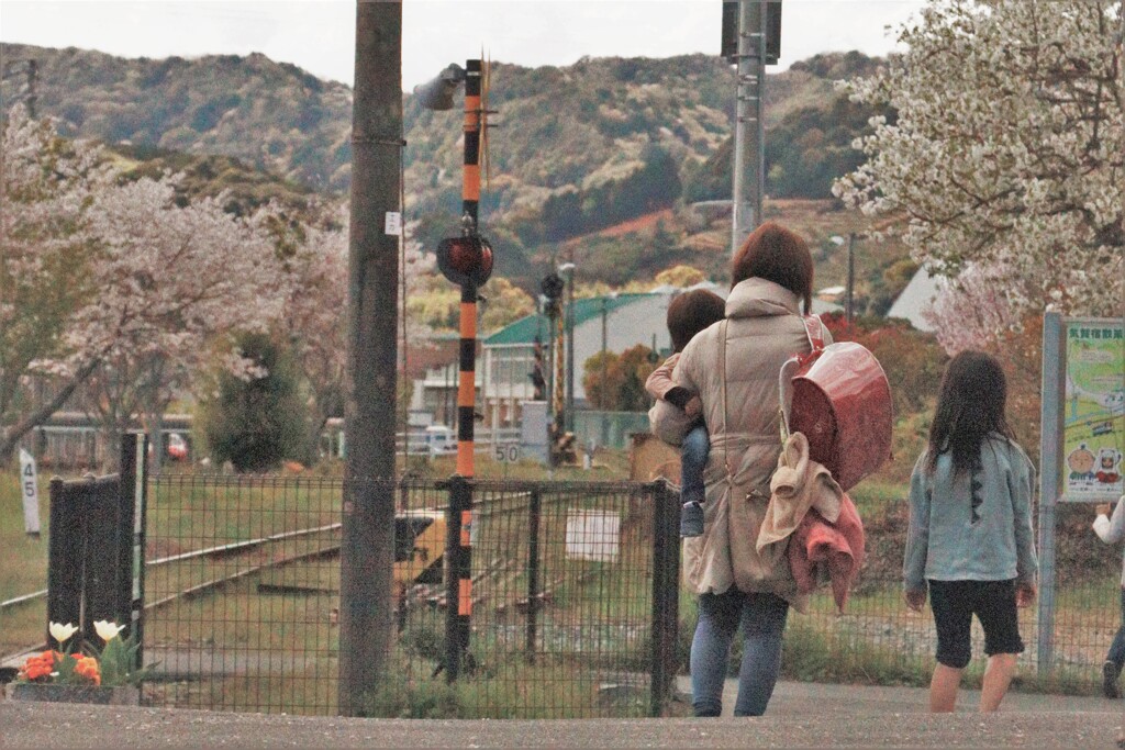 春日和、気賀駅