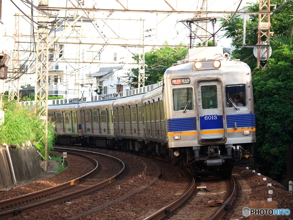 堺東3号踏切にて南海6000系②