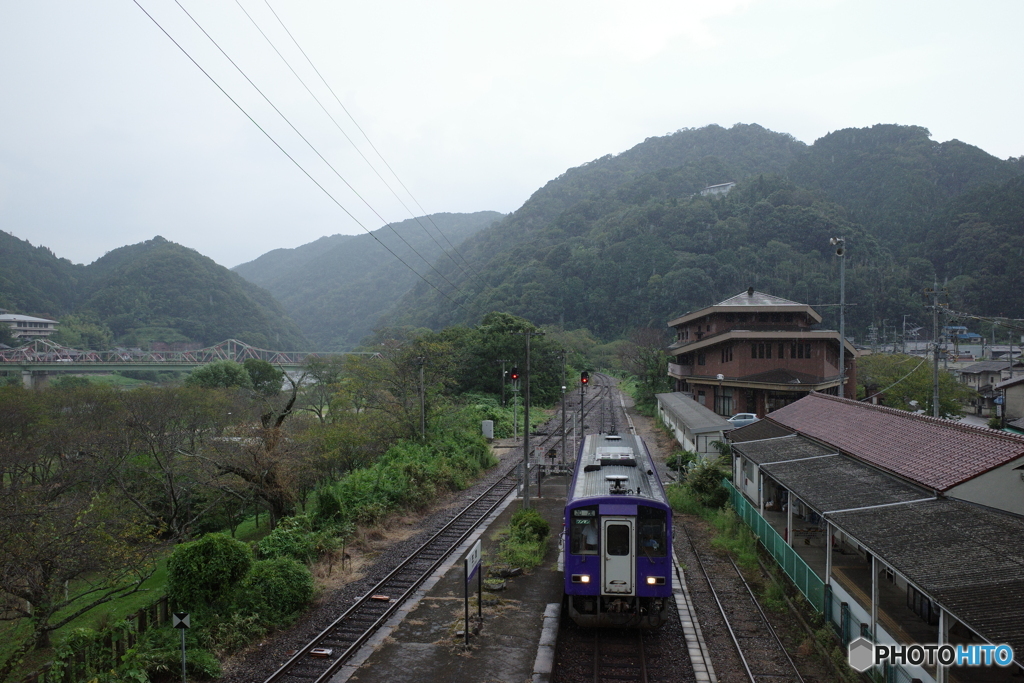 笠置駅にてキハ120