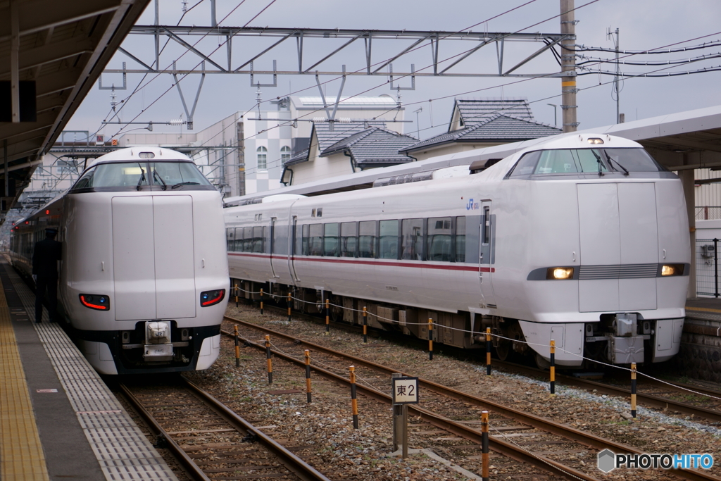 豊岡駅にてきのさきとこうのとり