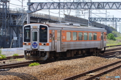 枇杷島駅にて城北線のキハ11形