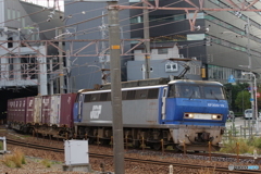 新大阪駅にてEF200
