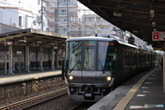 百舌鳥駅にて223系