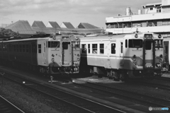 キハをモノクロで