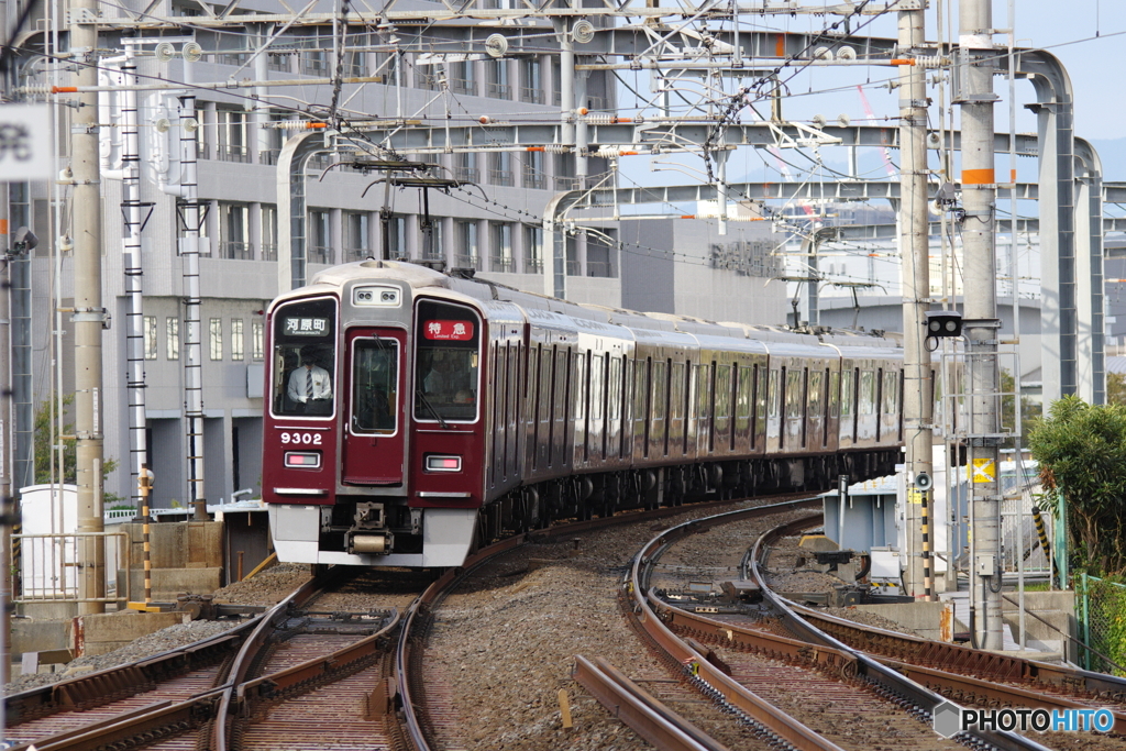 相川駅にて阪急9300系