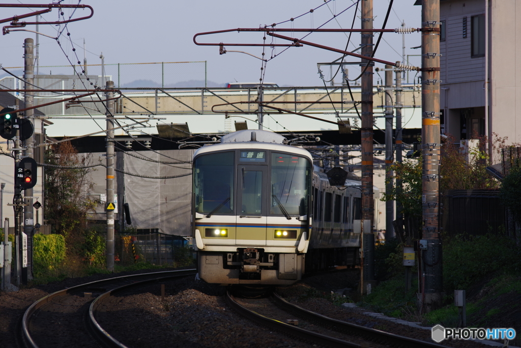 天竜寺踏切にて221系