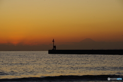 うっすら富士山