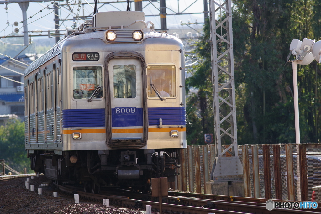 河内長野駅前にて南海6000系