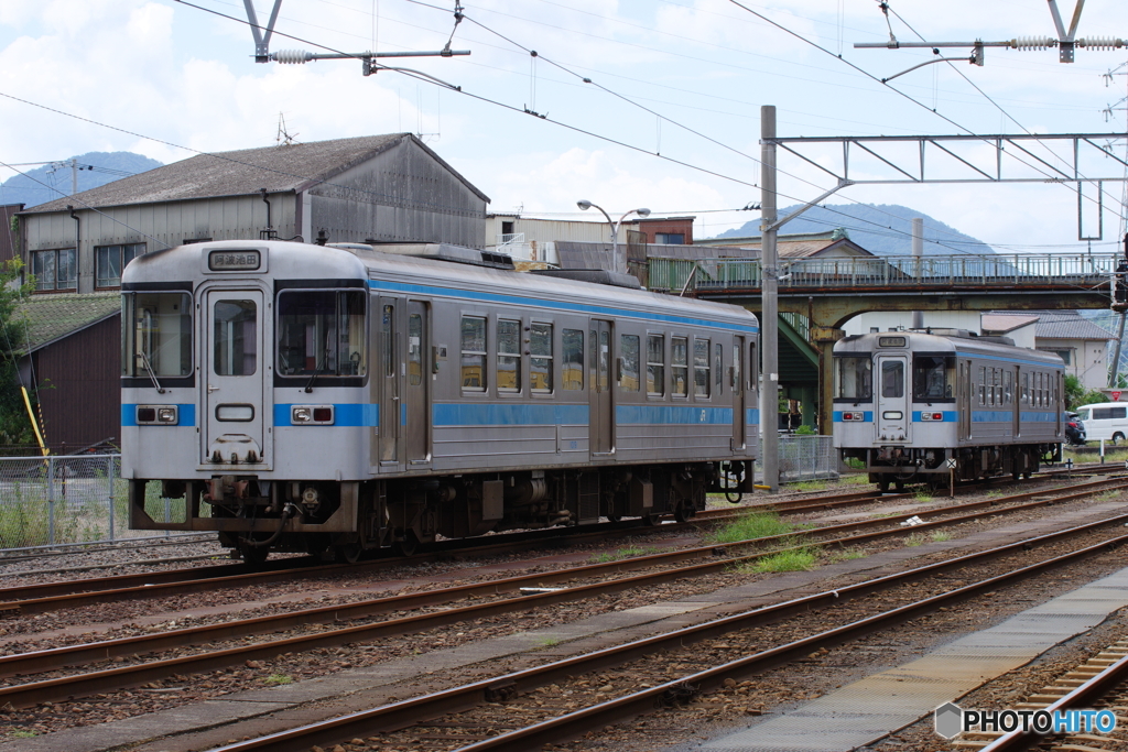多度津駅にて1000形気動車