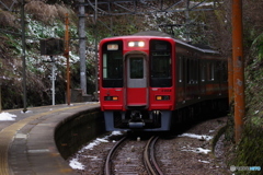 紀伊神谷駅にて南海2300系