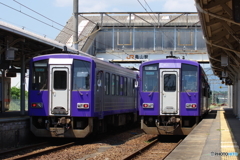 亀山駅にてダブルキハ120