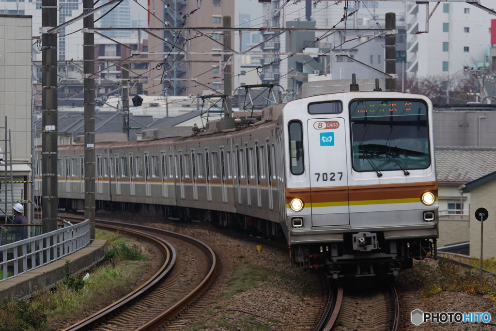 東京メトロ7000系