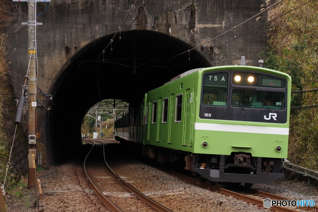 明神第二踏切にて201系