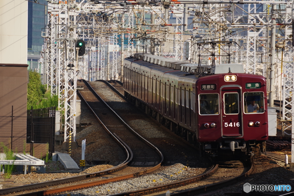 十三駅にて5300系