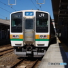 亀山駅にて211系