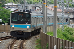 六地蔵駅にて205系