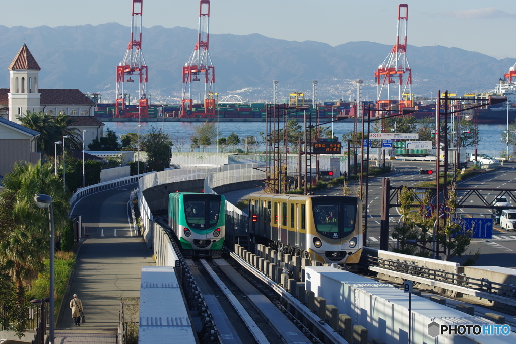 トレードセンター前駅にて大阪メトロ200系