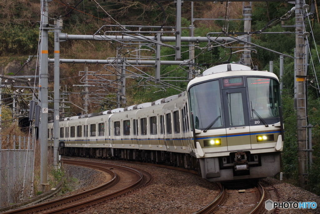 明神第二踏切にて221系